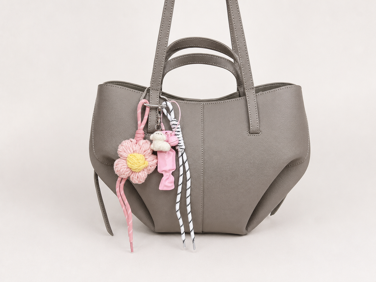 Pink Daisy Charm