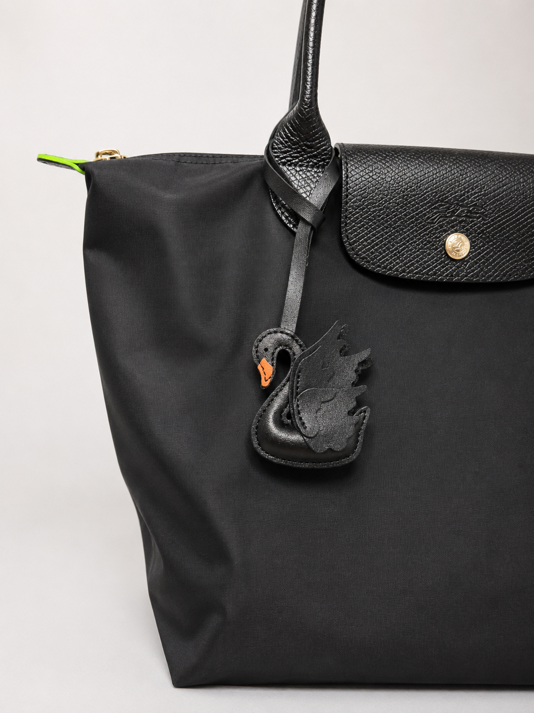Swan Charm - Black